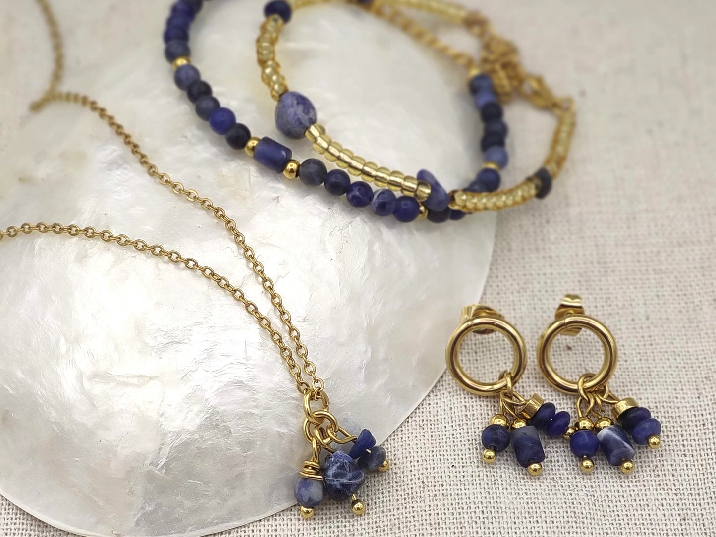 Necklace Indah natural stone, silver or gold stainless steel