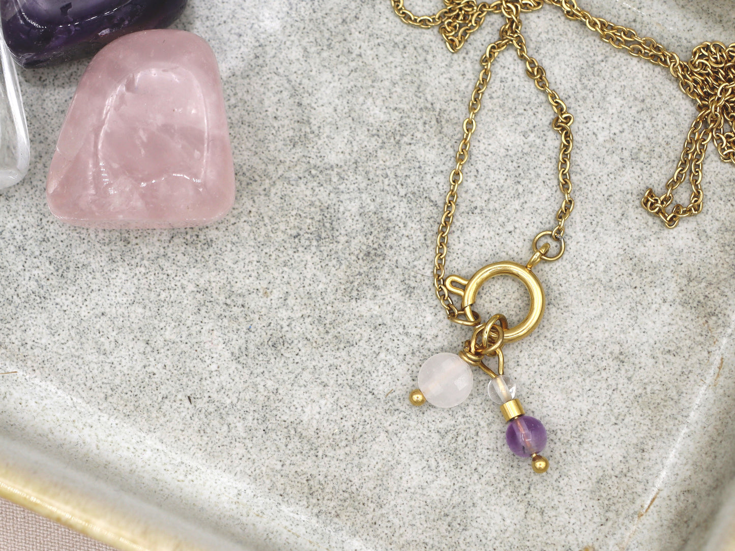 Collect beautiful moments, basic necklace medium front closure