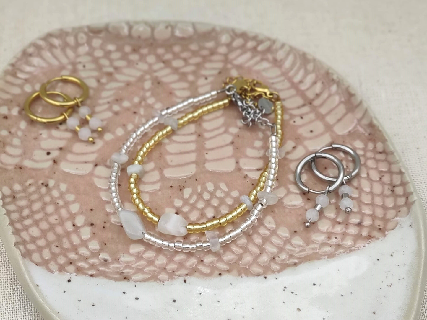 Bracelet Indah natural stone, silver or gold stainless steel