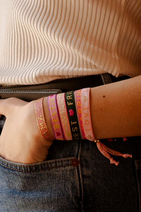 Stay strong ribbon bracelet